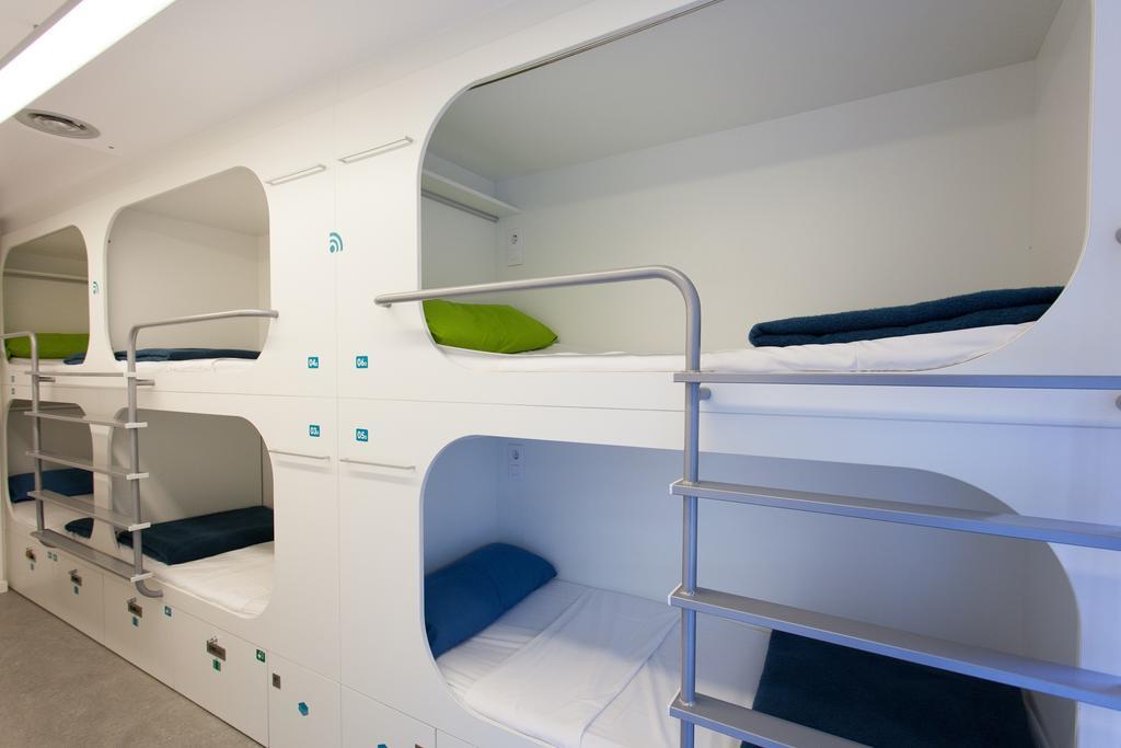 Dream Cube Hostel Barcelona Hostel ágyak fotó