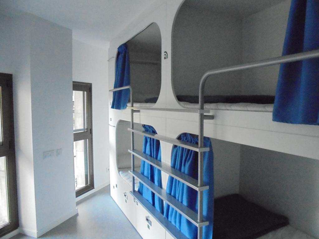 Dream Cube Hostel Barcelona Hostel ágyak fotó